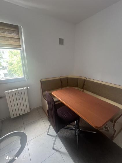 Apartament cu 2 camere în Podu Roș