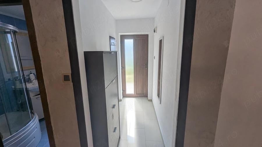 Apartament cu 3 camere decomandat în Tineretului