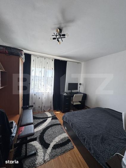 Apartament cu 3 camere decomandat în 1 Mai