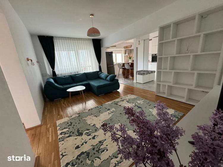 Apartament cu 2 camere semidecomandat, mobilat în P-ța Alba Iulia