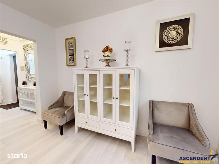 Apartament cu 3 camere, mobilat în Triaj