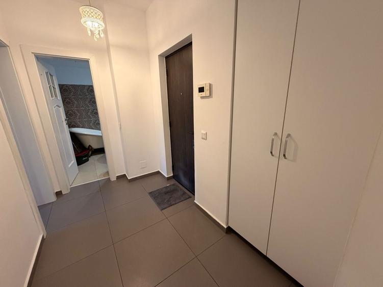 Apartament cu 3 camere decomandat în Muncii