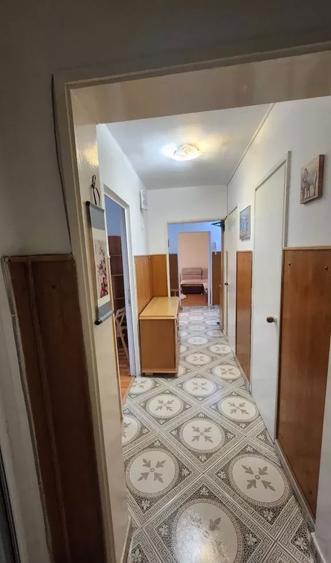 Apartament cu 3 camere decomandat, mobilat în Dristor