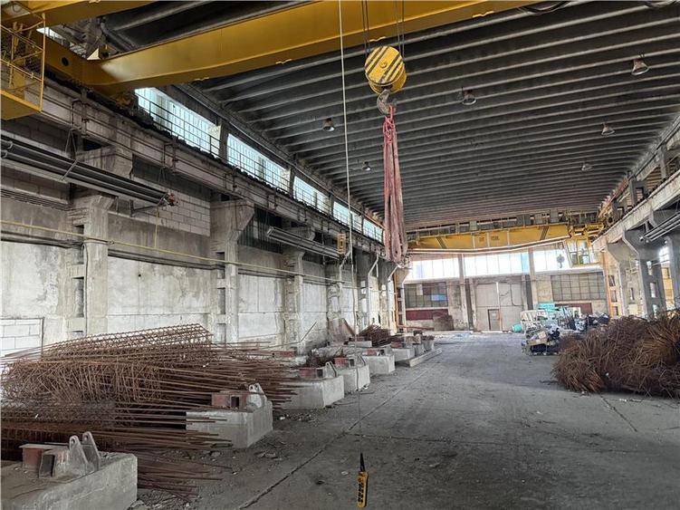 Spațiu industrial, de 2,000 mp, în Industrial Est
