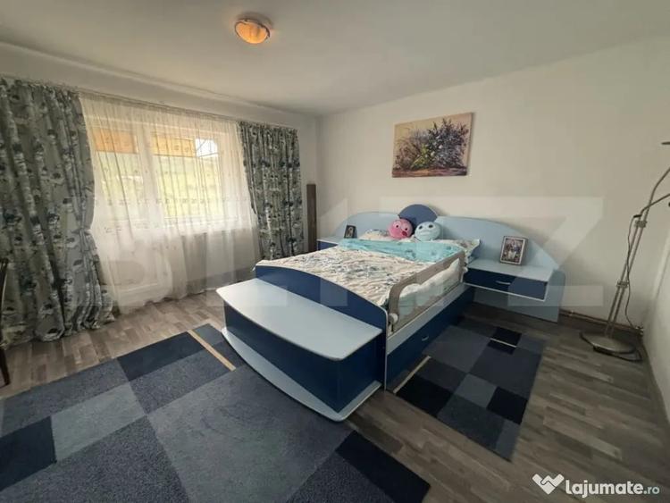 Casa de vanzare, cu panouri fotovoltaice, si 10 ari de teren - 3