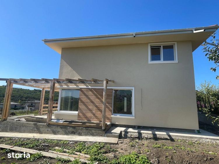 Casă cu 4 camere cu Teren 450 Mp în Miroslava