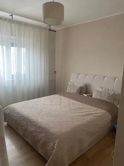 Apartament cu 3 camere decomandat în Sânmartin
