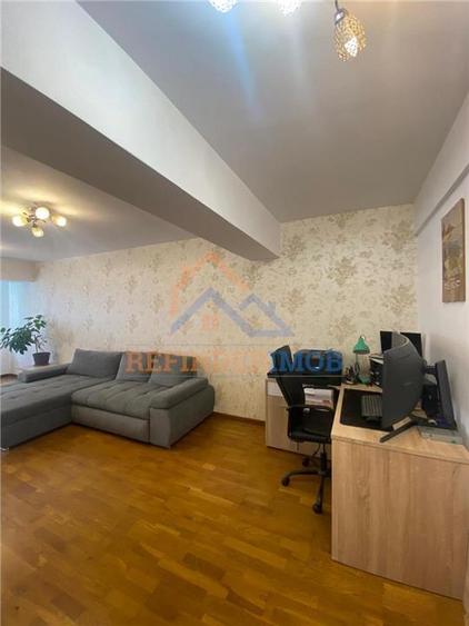 Apartament cu 2 camere decomandat, mobilat în Ozana