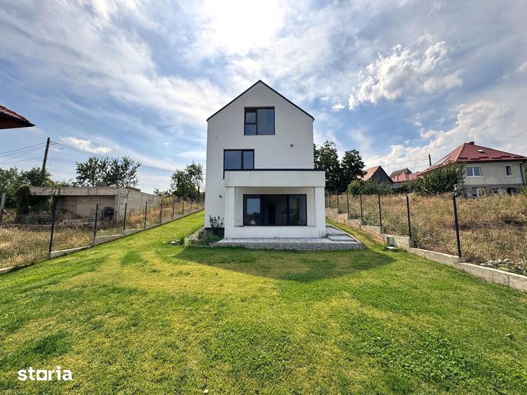 Casă cu 4 camere cu Teren 873 Mp în Feleacu