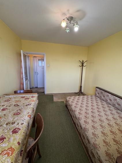 Apartament cu 2 camere semidecomandat în Sud
