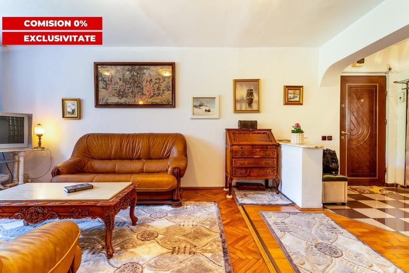 Apartament cu 3 camere semidecomandat, mobilat în Plopilor