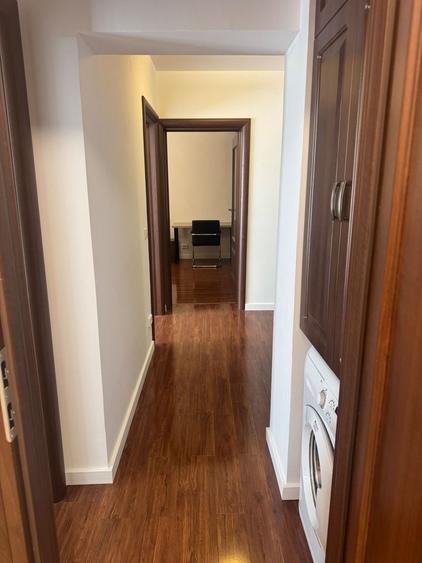 Apartament cu 3 camere decomandat, mobilat în Tei