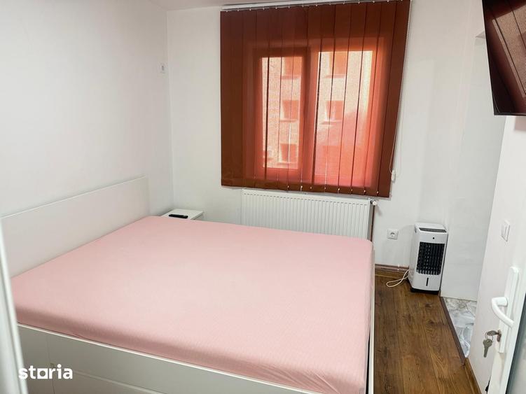 Apartament cu 2 camere în Micro 8