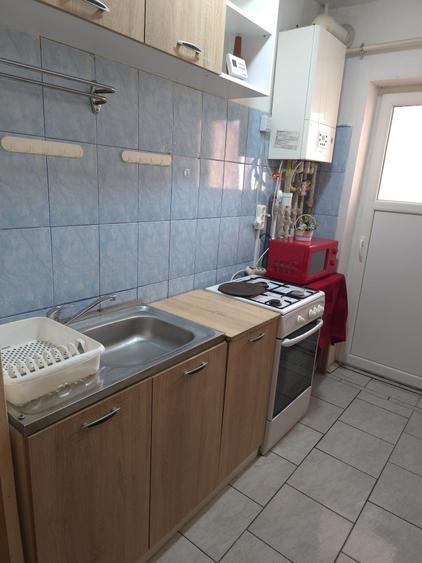 Garsonieră decomandată în Central