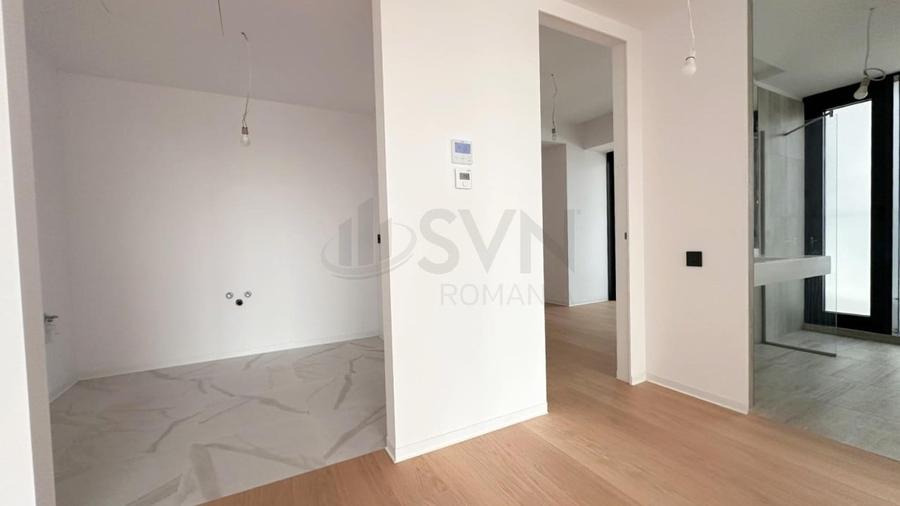 Apartament cu 3 camere semidecomandat în Floreasca