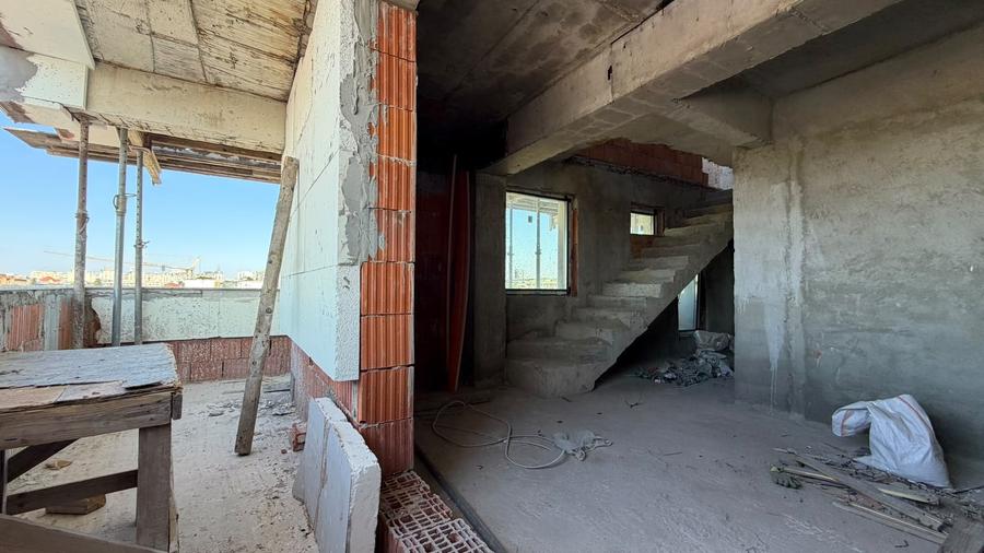 Apartament cu 3 camere decomandat în P-ța Unirii