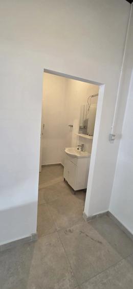 Spațiu comercial, de 83 mp, în Central