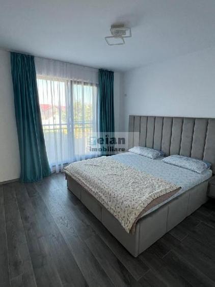 Casă cu 5 camere cu Canalizare în 23 August (Cațelul)