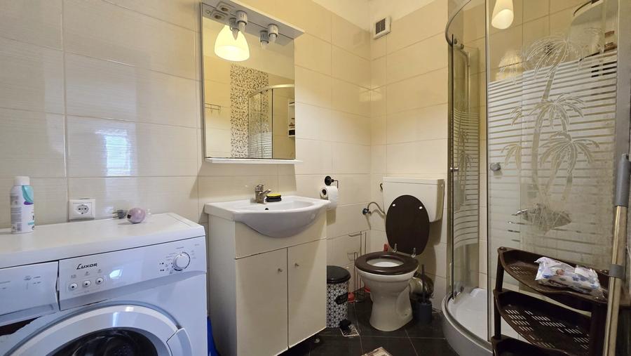 Apartament cu 2 camere semidecomandat în Vitan Mall