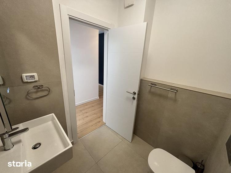 Apartament cu 3 camere decomandat în Colentina