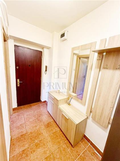 SOARELUI - 1 CAMERA - DECOMANDAT - RENOVAT - LFT - ETAJ 1 - SPATIOS - 4