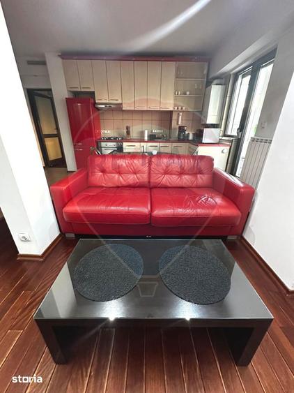 Apartament cu 2 camere semidecomandat, mobilat în Centrul Civic