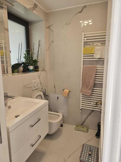 Casă cu 3 camere cu Teren 400 Mp în Central