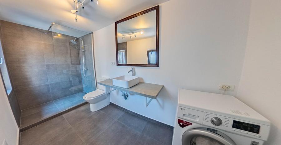 Casă individuală cu 3 camere cu Canalizare în Bucureștii Noi