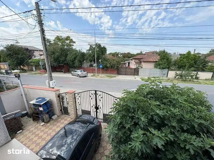 Casă cu 7 camere cu Teren 770 Mp în Dărăști-Ilfov