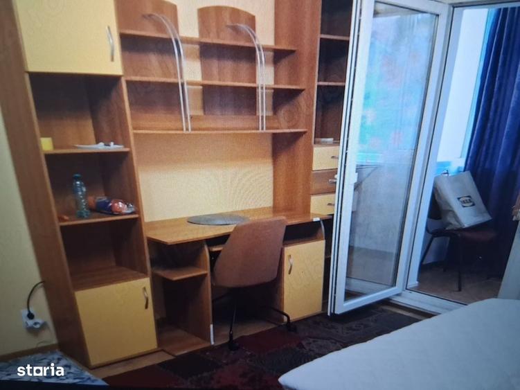 Garsonieră decomandată în Lacul Tei