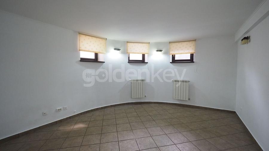 Apartament somptuos tip duplex cu 5 camere si gradina de 300mp - 13