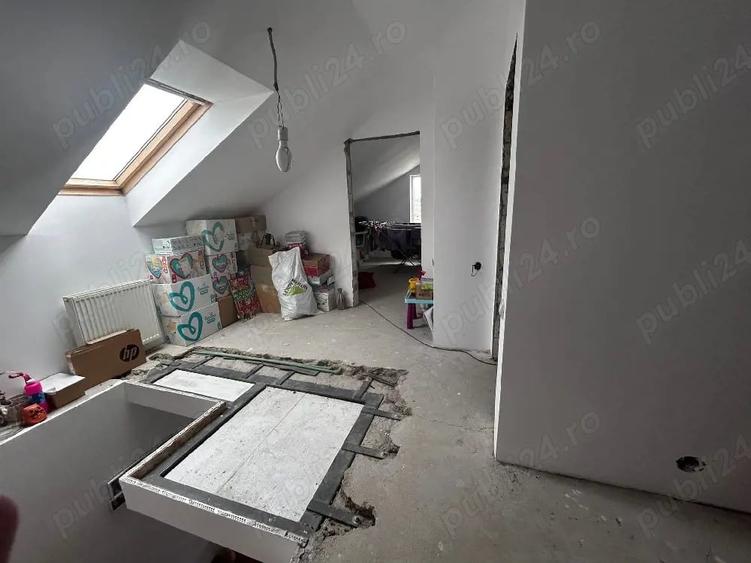 Apartament cu 3 camere semidecomandat în Jucu