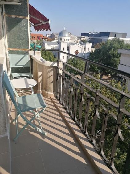 Apartament cu 2 camere decomandat în Sârbi