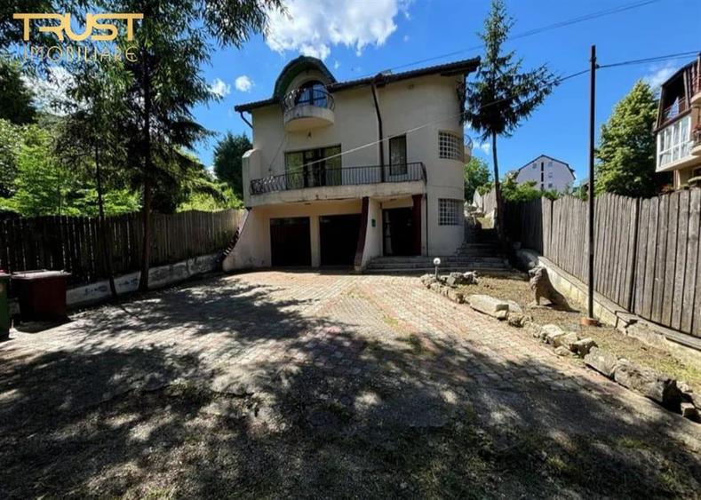 Casă cu 5 camere cu Teren 600 Mp în Andrei Mureșanu