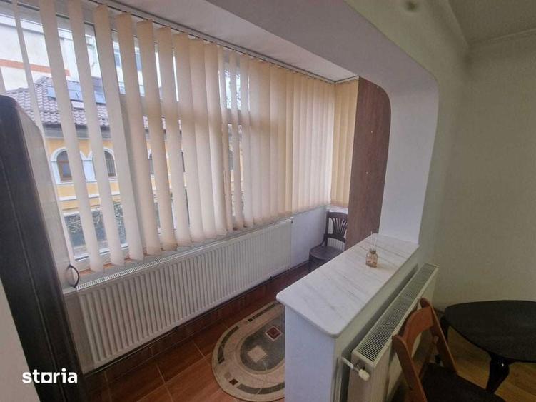 Garsonieră decomandată în Central