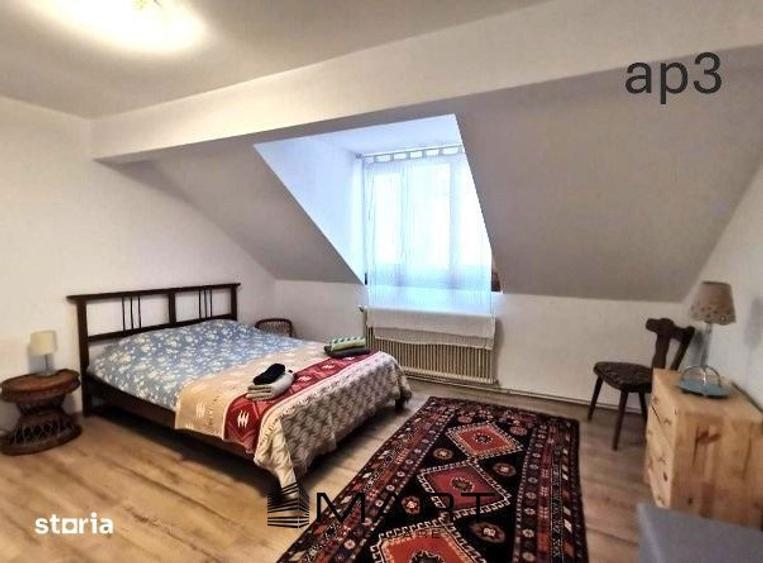 Casă cu 8 camere cu Canalizare în Central