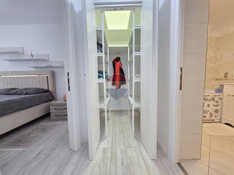 Apartament cu 2 camere decomandat, mobilat în Ultracentral