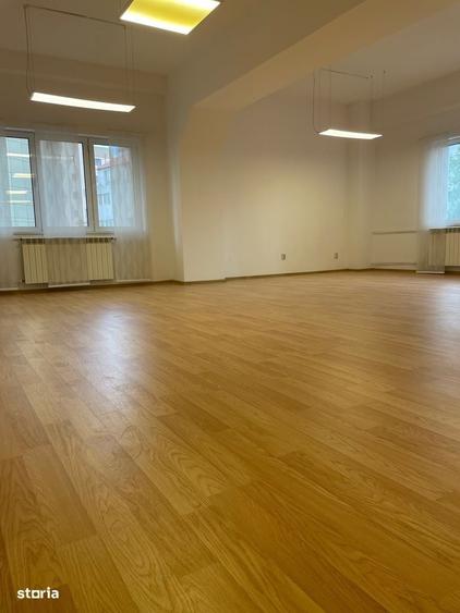 Spațiu comercial, de 400 mp, în Grozăvești