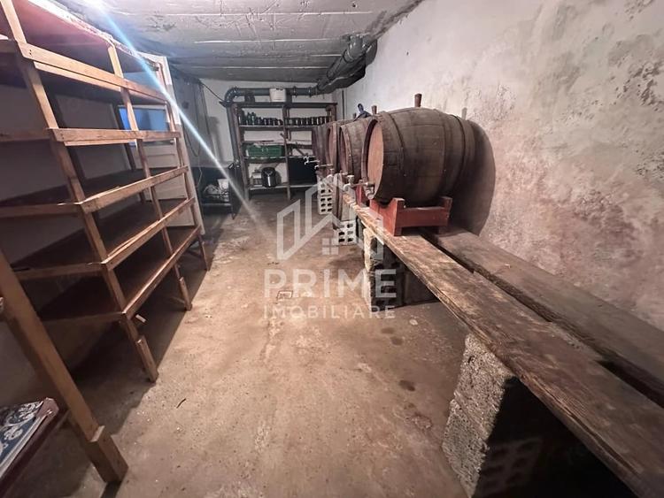 Casă cu 3 camere cu Teren 1513 Mp în Central