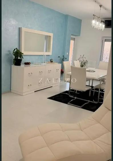 Apartament cu 4 camere decomandat, mobilat în Lipovei