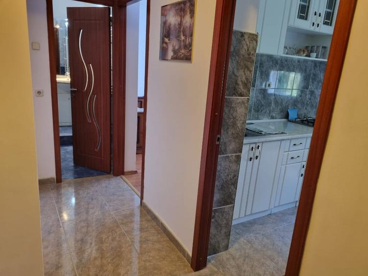 Apartament de 2 camere zona Astra ,str soarelui - 2