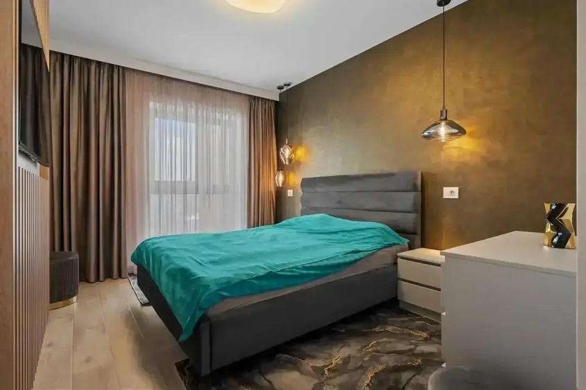 Apartament cu 3 camere decomandat, mobilat în P-ta Presei Libere