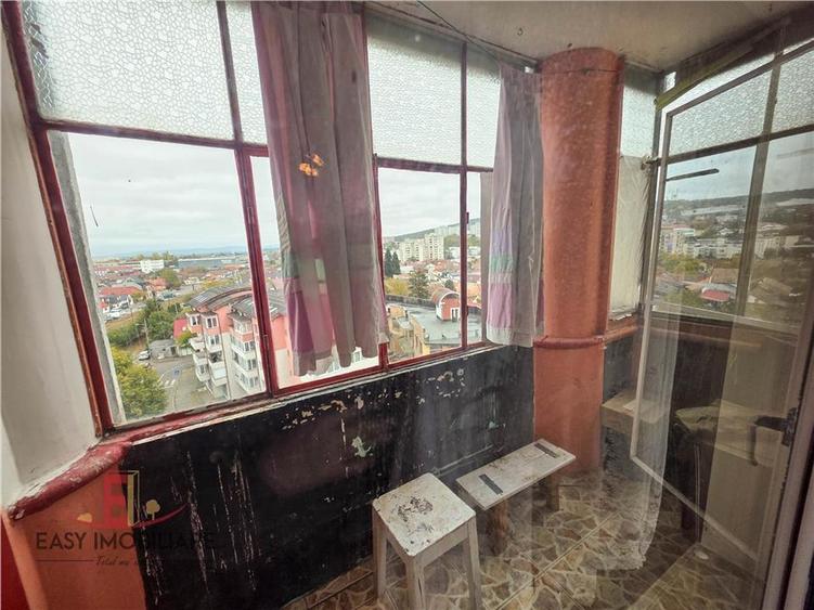 Apartament cu 4 camere decomandat în 7 Noiembrie