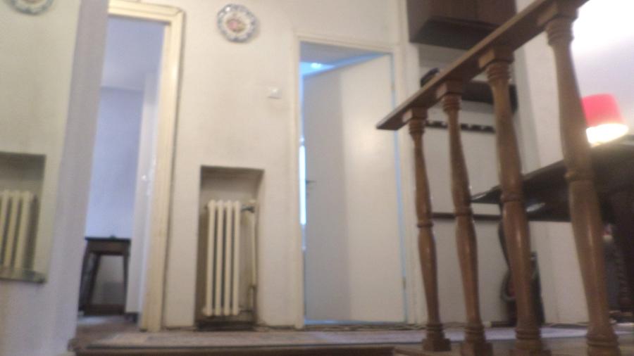 Apartament cu 3 camere decomandat în Capitale