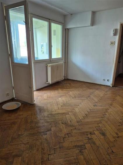 Apartament cu 2 camere semidecomandat în Titan