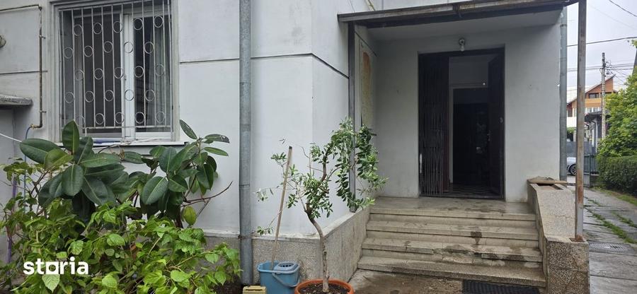 Casă cu 4 camere cu Teren 429 Mp în Calea București