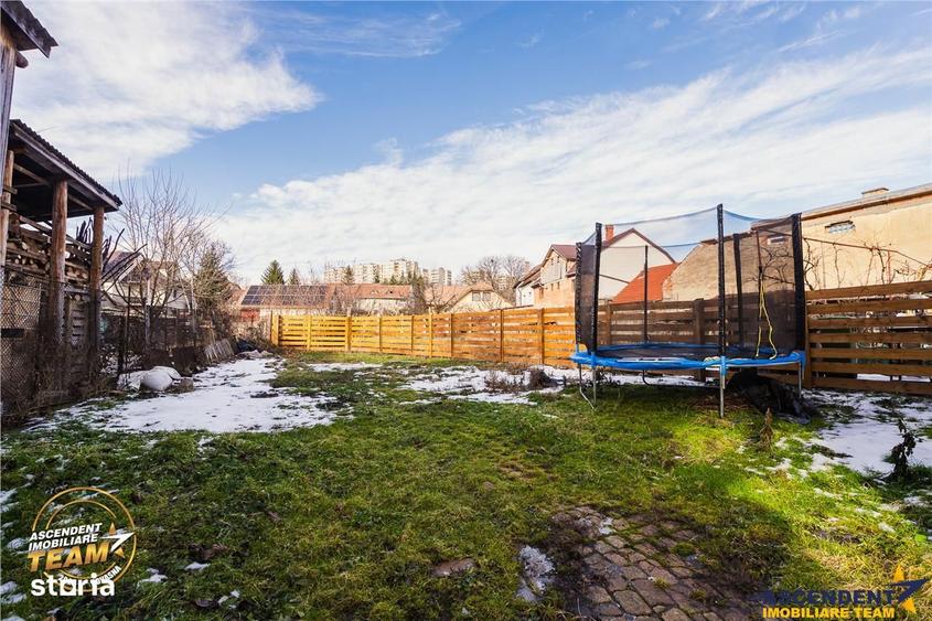 Casă cu 2 camere cu Teren 384 Mp în Simeria