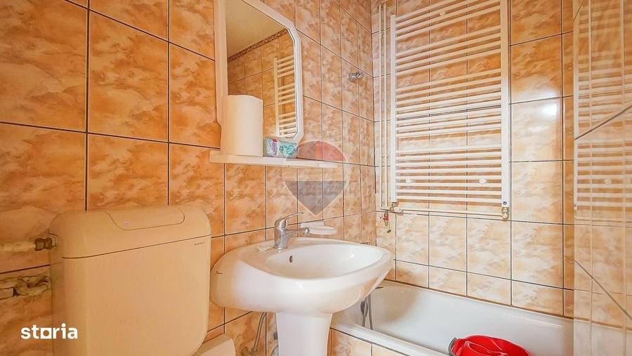Casă cu 3 camere în Central