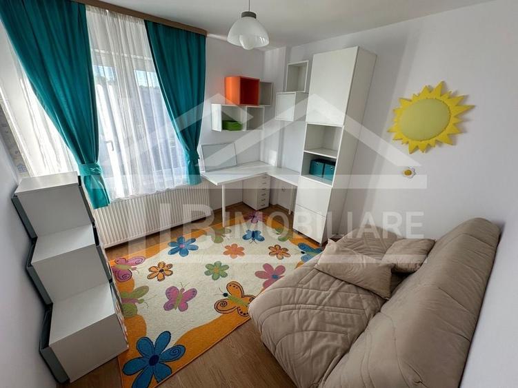 Apartament cu 3 camere decomandat, mobilat în Pandurilor