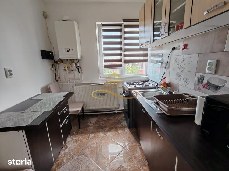 Apartament 2 camere decomandate, Str. 9 Mai - 2